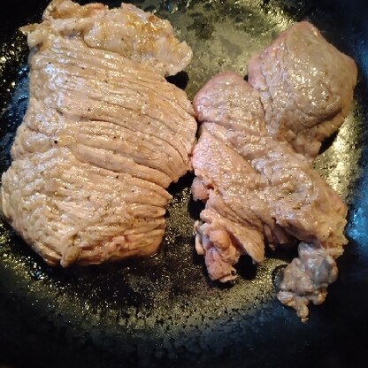 スーパーの牛肉が美味しく作れました。
ソースはバター醤油でいただきました。